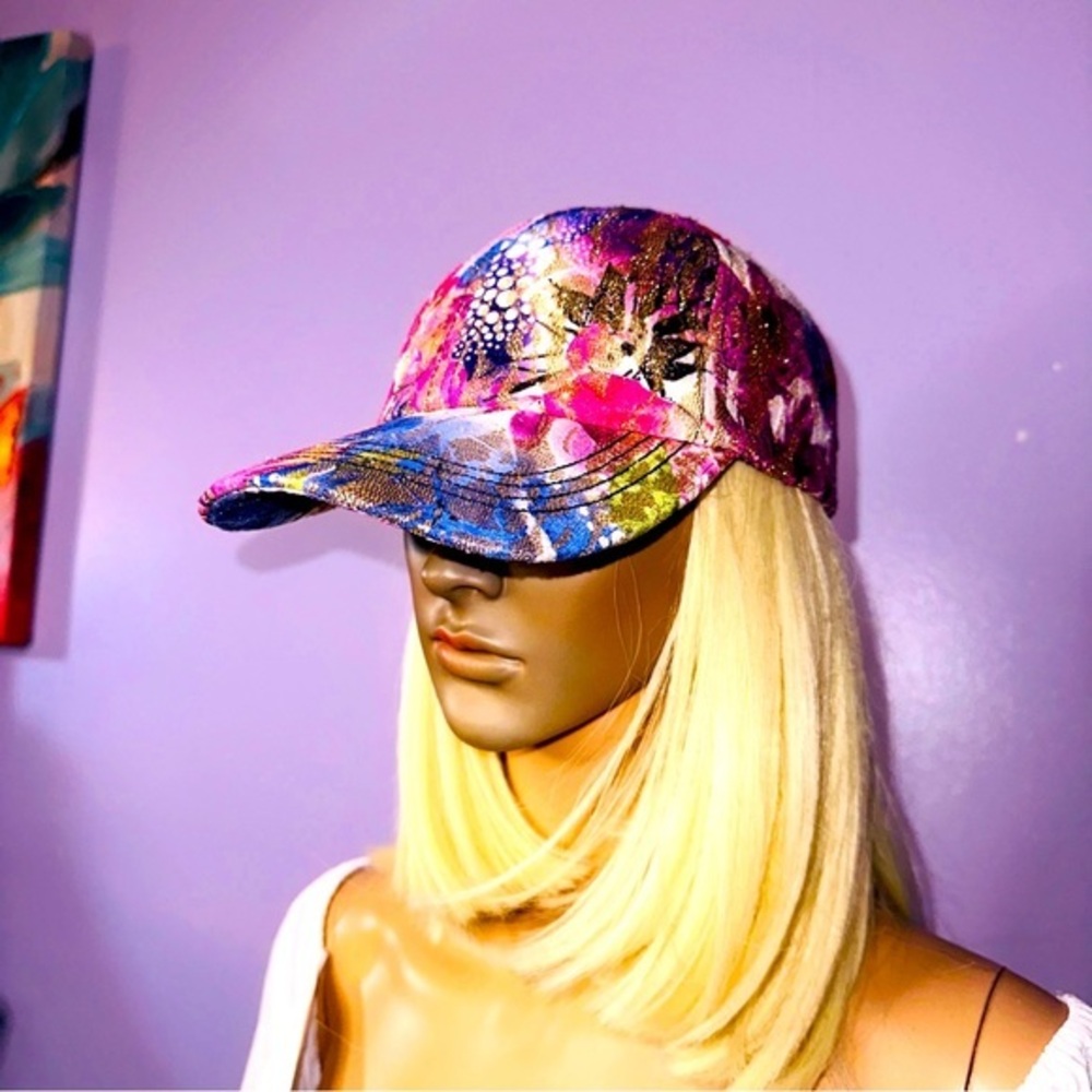 Glittery floral lace cap 🧢